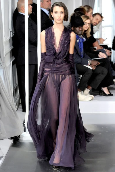 Look 25